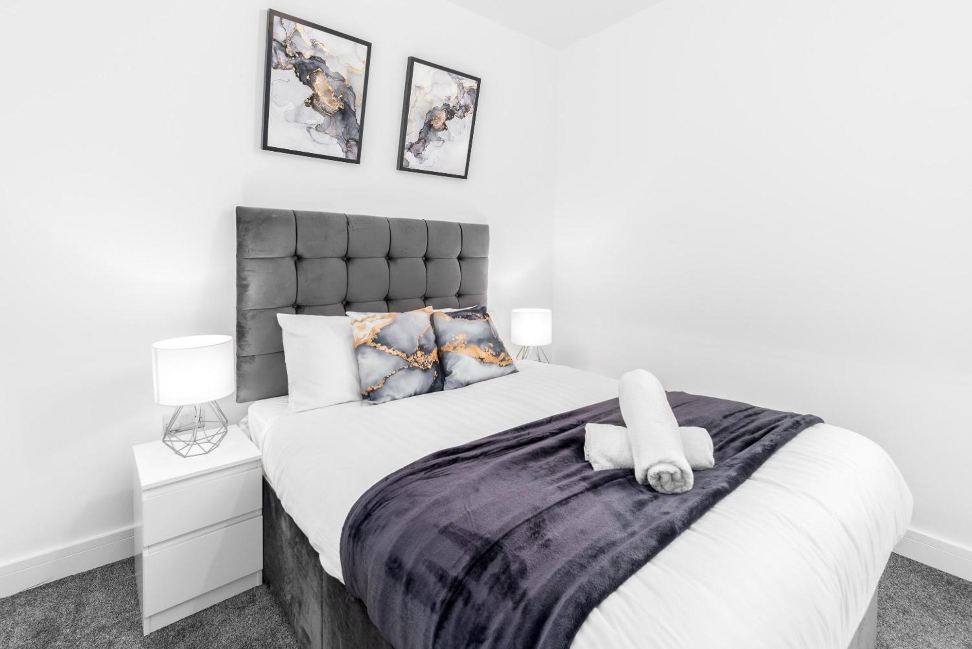 Luxury Apartment - 2 Bedrooms - Balcony - Parking - Netflix - Wifi - 7Mc Birmingham Esterno foto